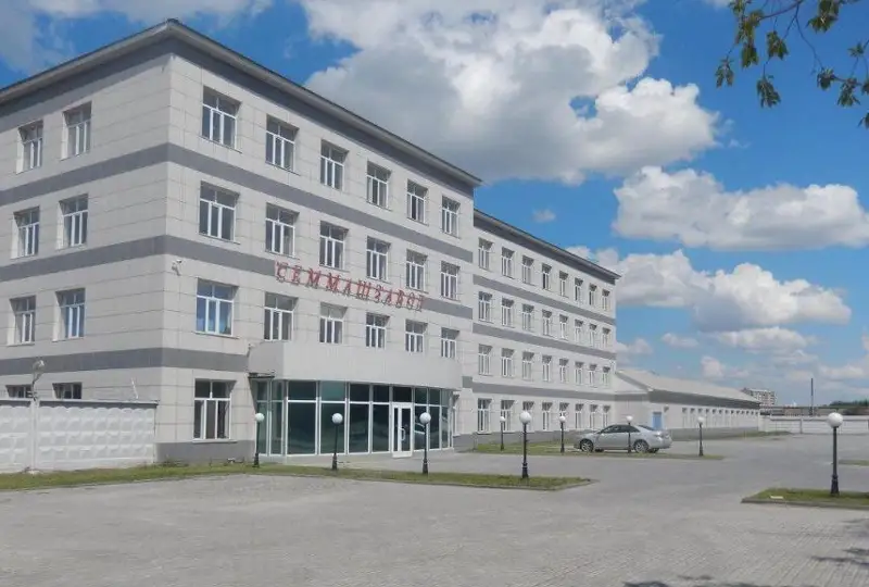 Semeı mashına jasaý zaýyty dırektorynyń kabınetine qatysty túsinik berildi