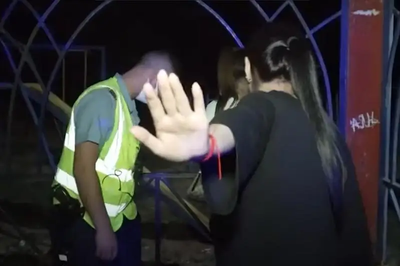 شىمكەنتتە تۇنگى تىنىشتىقتى بۇزعان ماس قىزدار جاۋاپقا تارتىلدى