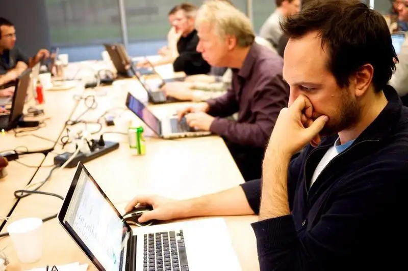 دەنساۋلىق: ۇزاق وتىرۋدىڭ زيانى قانداي؟