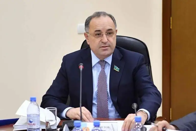 Сенат освободил от должности члена Счетного комитета