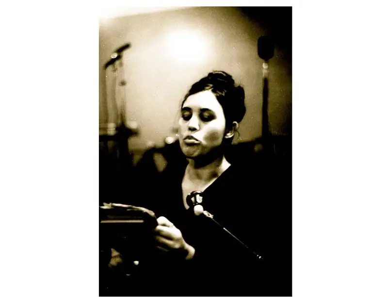 ول كەزدە ناديا وتىزدا ەدى