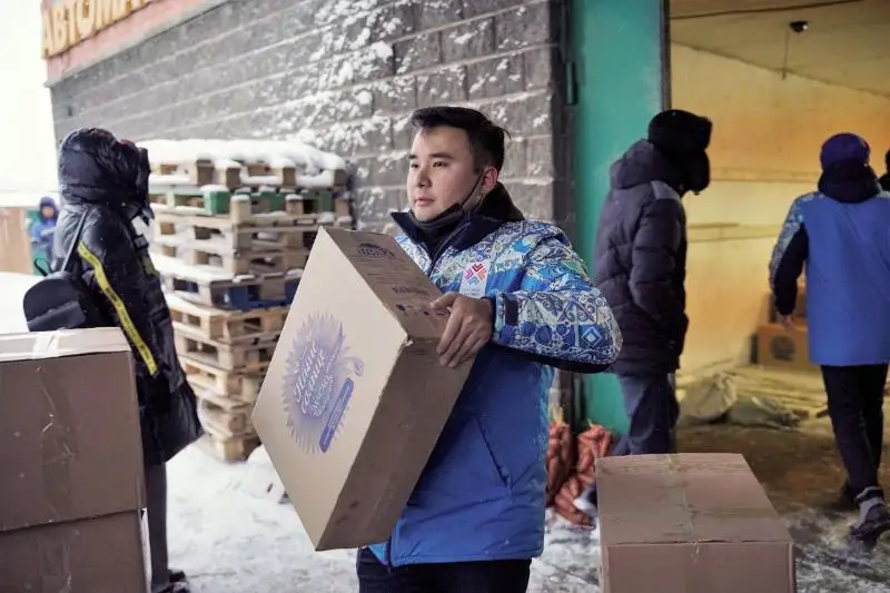Республиканская благотворительная акция «Елбасы жылуы» стартовала в Нур-Султане