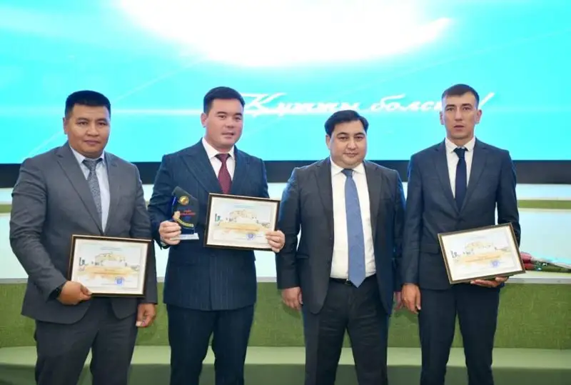 Лучшего сельского акима определили в Казахстане