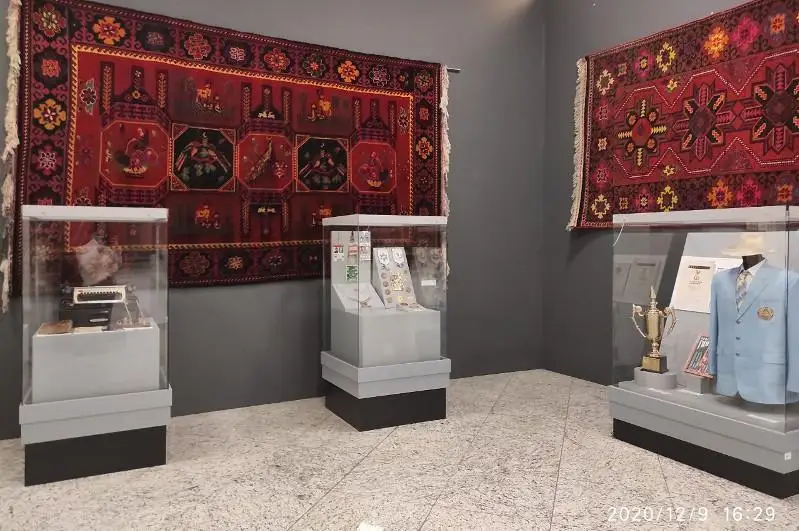 قازاقستاندىق وليمپيادا چەمپيونى ۇلتتىق مۋزەيگە جەكە زاتتارىن تارتۋ ەتتى