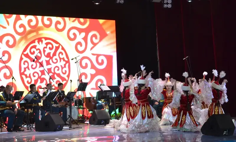 قازاقستان بيلىگى 2020-جىلى 500 ميلليون تەڭگەگە كونسەرت وتكىزبەك