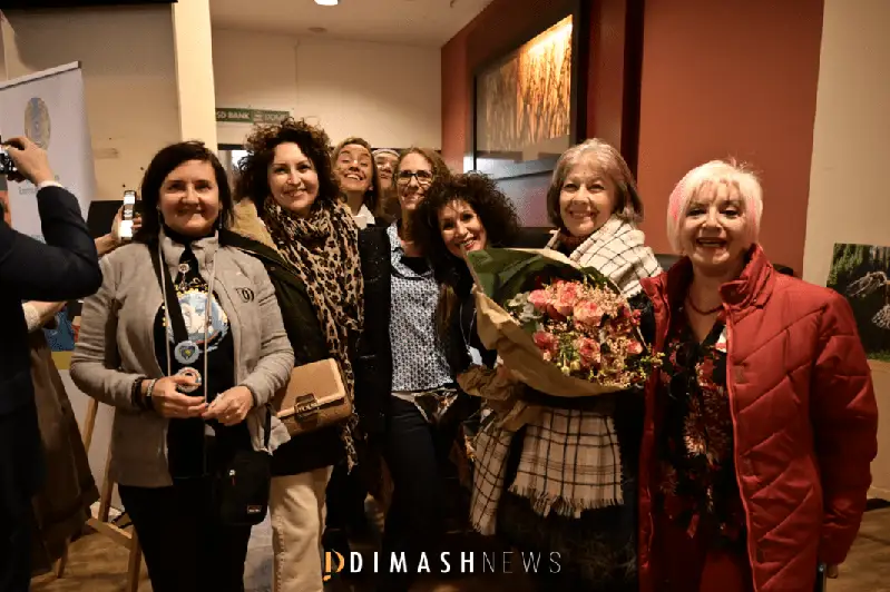 Dımashtyń ónerine degen súıispenshilik bizdi biriktirdi - fan-klýb ákimshisi