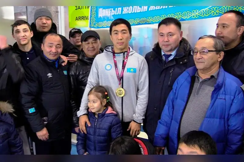 وليمپياداعا دايىندىقتى باستايمىن: ازيا چەمپيونى اتانعان سەمەيلىك بالۋان