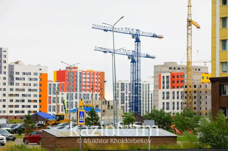 Пересмотреть политику финансирования стройобъектов требуют в столице