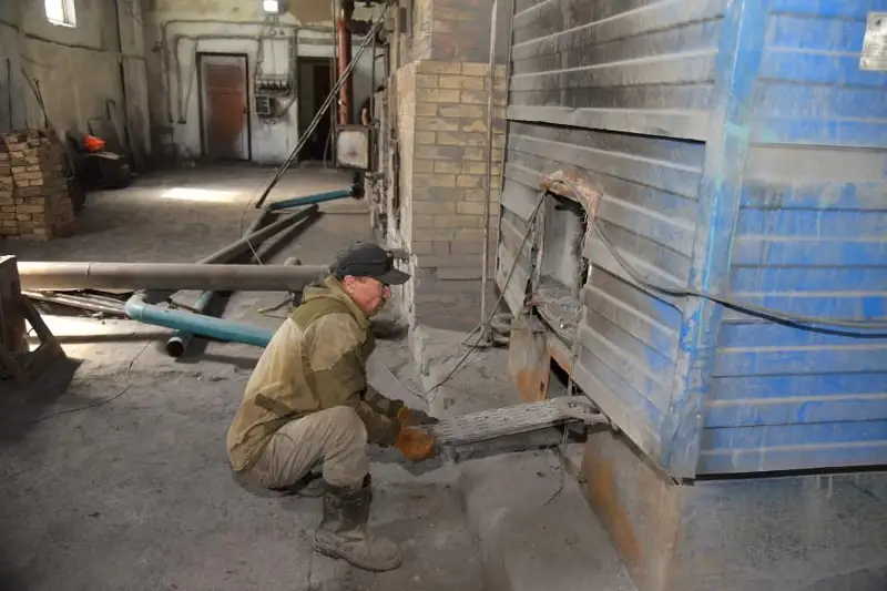 Продолжается ремонт шортандинской котельной в Акмолинской области