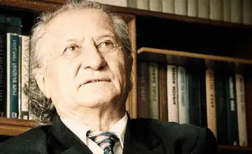 قادىر اقىننىڭ شەشەسىنىڭ بەيىتىنىڭ باسىنا جازىلعان ءسوز