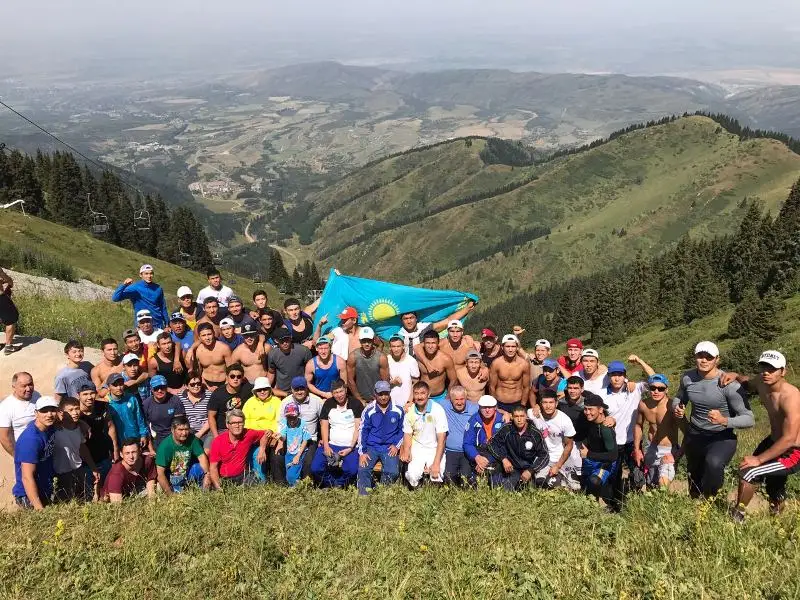 Мырзағали Айтжанов әлем біріншілігіне баратын боксшыларды атады