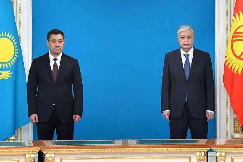 بىشكەكتە ابايدىڭ ەسكەرتكىشى اشىلادى