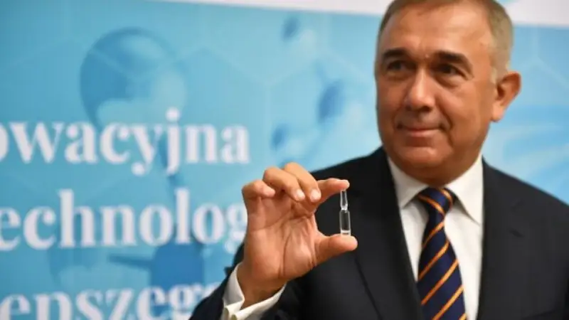 پولشادا كوروناۆيرۋسقا قارسى العاشقى ءدارى جاسالدى