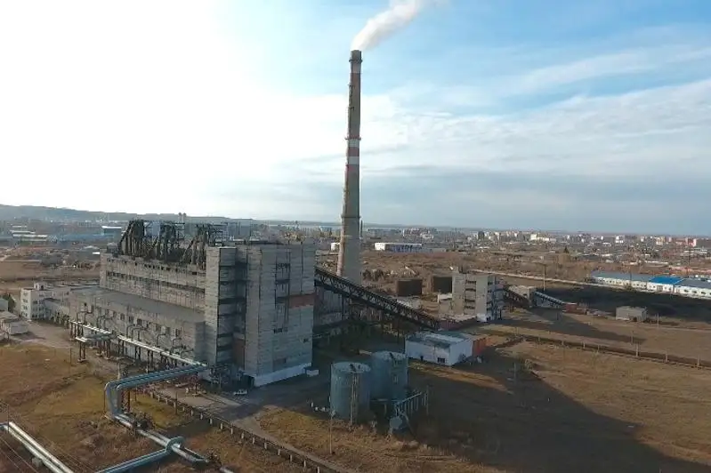 Bıyl Kókshetaýda magıstraldyq jylý jelilerin jańartý jumystary júrgiziledi