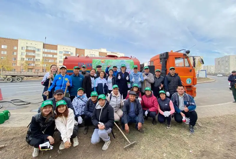 Партия «Байтақ» провела экоакцию по посадке деревьев