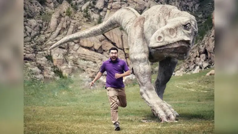 گيمالايدا قىتاي سومكەسىمەن قازى ارقالاعاندار... الەمنىڭ 40 ەلىنە ساپار شەككەن تانىمال ساياحاتشىنىڭ وقيعالارى - فوتو