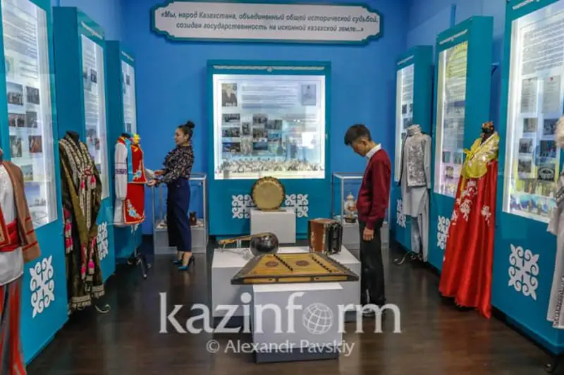 Какие национальные костюмы хранятся в музее Алматы