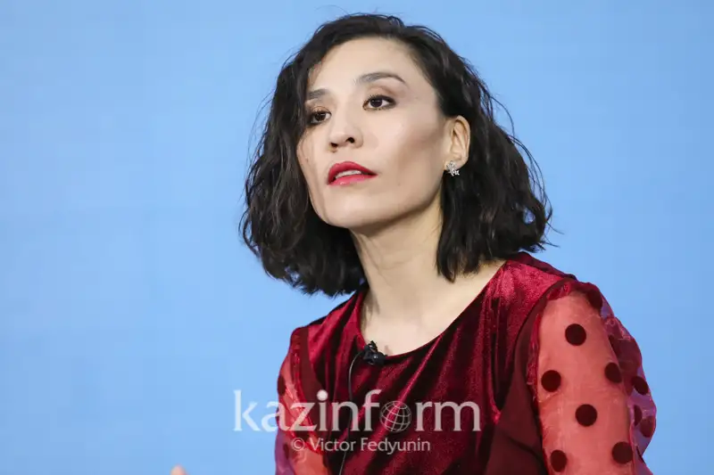 ماقپال جۇماباي: سۋپەرقاھارماندارسىز بالالاردىڭ بەتىن قازاققا قاراتۋ قيىن