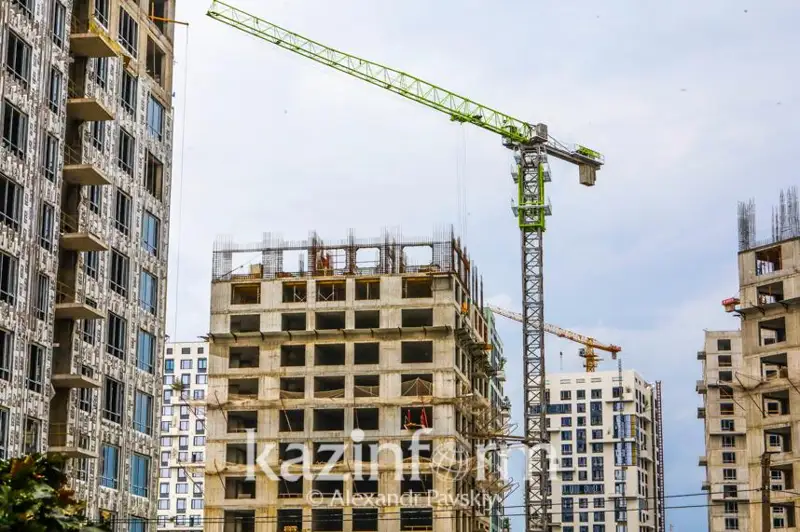 «Otbasy bank» kezeginde turǵandarǵa arnalyp 9,8 myń turǵyn úı salynyp jatyr