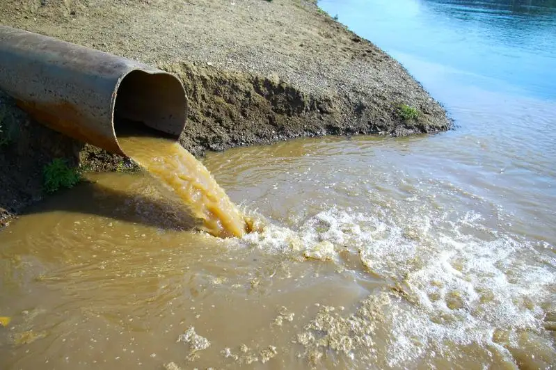 Исследование очага загрязнения реки Илек шестивалентным хромом начнут в Актобе