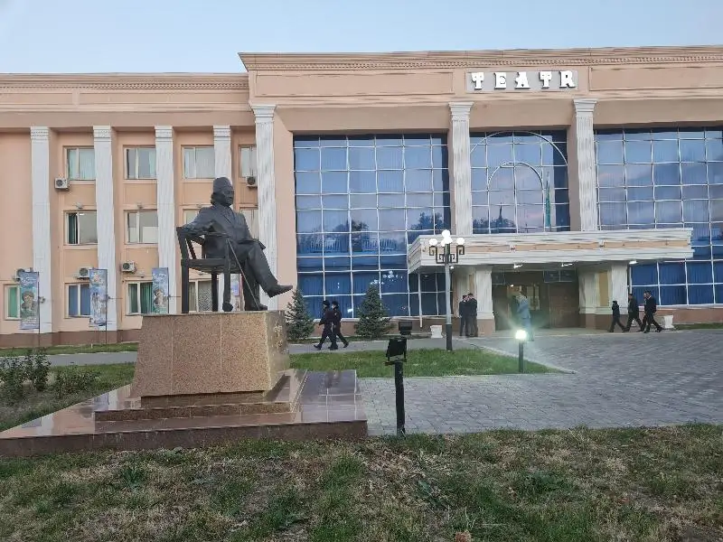 Жамбылский областной русский драматический театр отмечает 55-летний юбилей