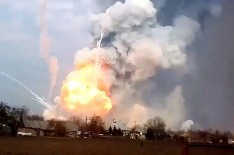 Взрыв на складе списанных боеприпасов произошел в Болгарии