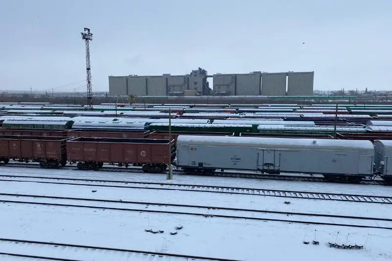 قىتاي جۇك قابىلداۋدىڭ جاڭا ءتارتىبىن ەنگىزدى. ەكسپورتشىلار كومەك سۇراپ وتىر