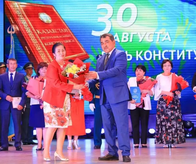 Как в Таразе отмечают День Конституции