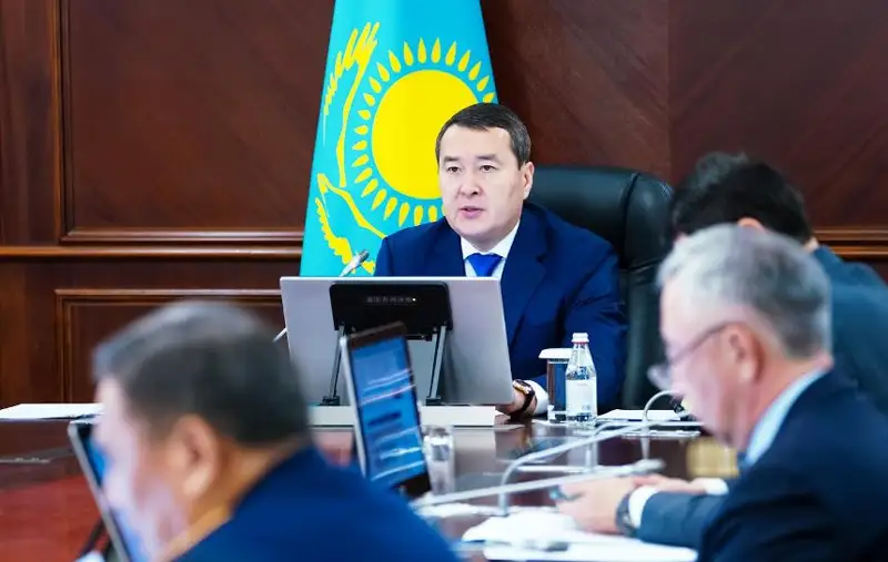 Серьезные вызовы стоят в настоящее время перед электроэнергетикой – Алихан Смаилов