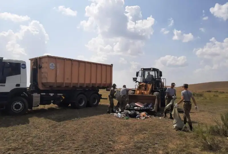 Жители столицы вывезли с территории Кояндинского водохранилища 19 тонн отходов