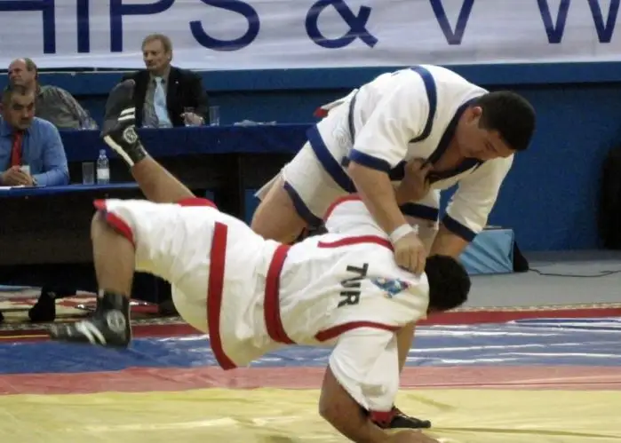 پۋتيندى جەڭگەن قازاق كىم؟