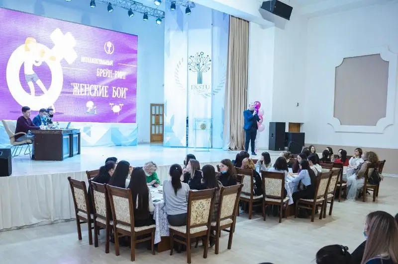 ShQO-da áıelder arasynda ıntellektýaldyq saıys ótti