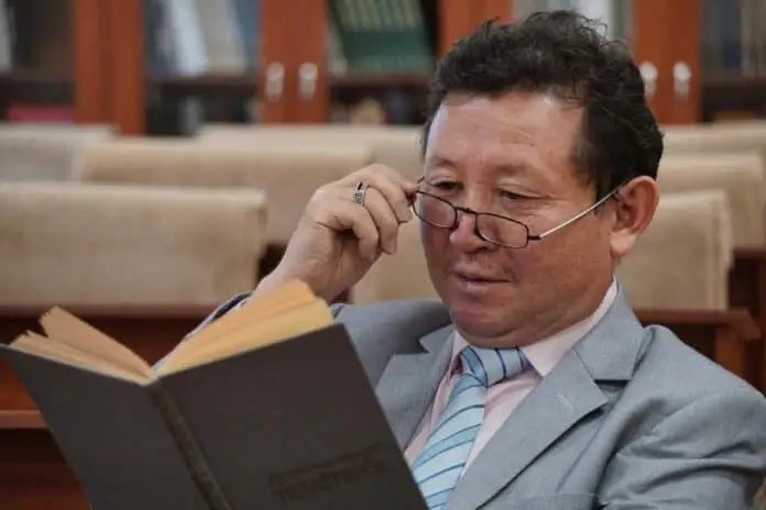 تاۋەلسىزدىكتىڭ 30 جىلدىعىنا ارنالعان تاريحي رومان جارىق كوردى