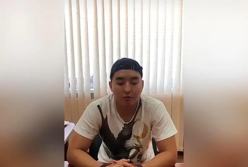 Оскорбивший полицейских герой Tik-Tok ролика публично извинился