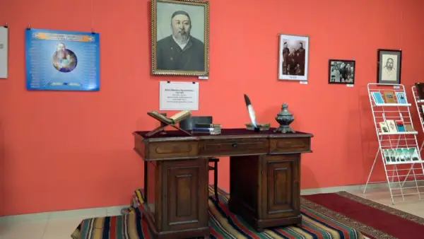 پاۆلودار وبلىسىندا ابايدىڭ ەت تاباعى مەن سىبىزعىسى كورمەگە قويىلدى