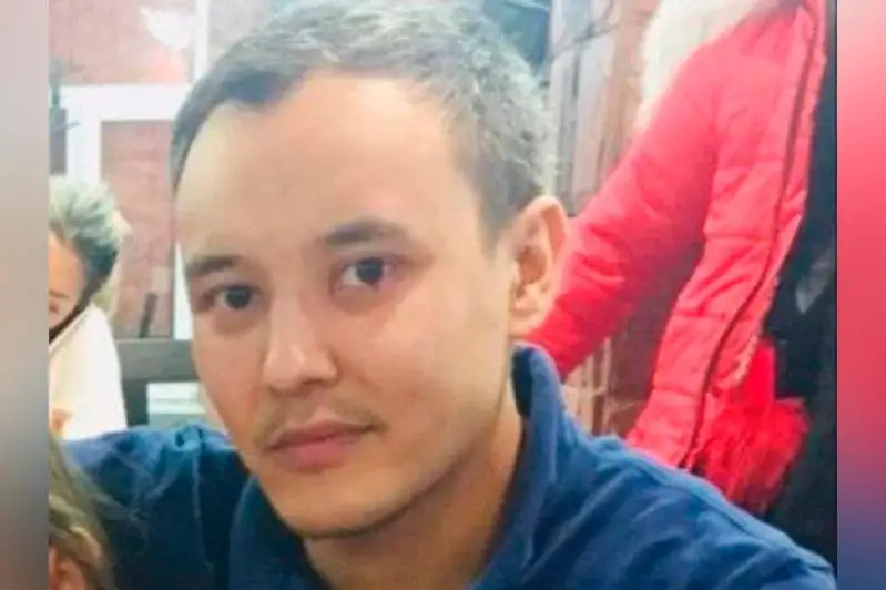Óskemende joǵalyp ketken 32 jastaǵy er adam izdestirilýde