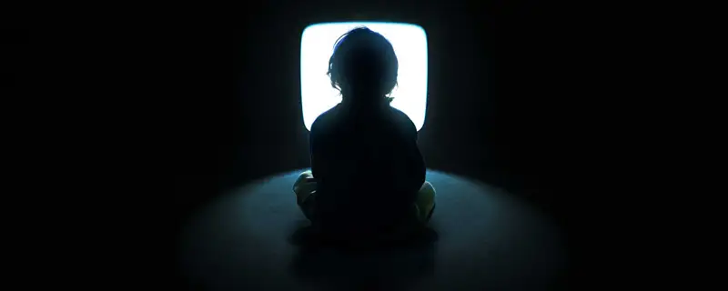 ءۇش جاستان كىشى بالالارعا تەلەديدار كورسەتپەگەن ابزال