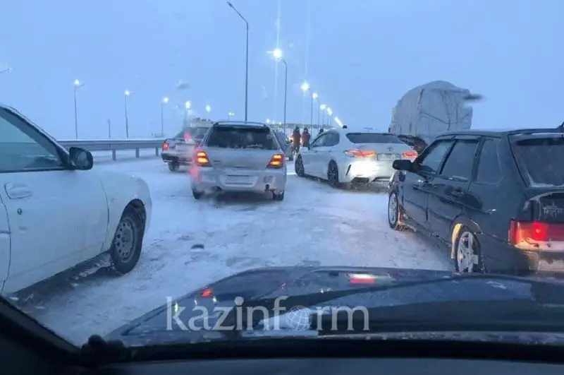 Пять участков республиканских трасс закрыты из-за непогоды в Казахстане