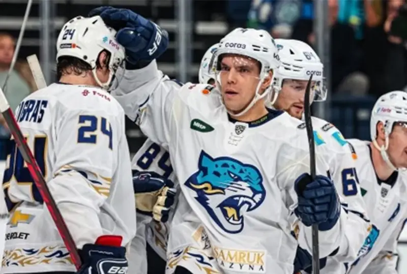 Хоккейный клуб «Барыс» в Москве проведет матч со «Спартаком»