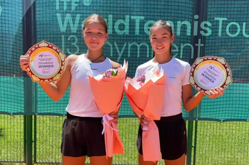 Юные казахстанские теннисисты завоевали трофеи на четырех турнирах
