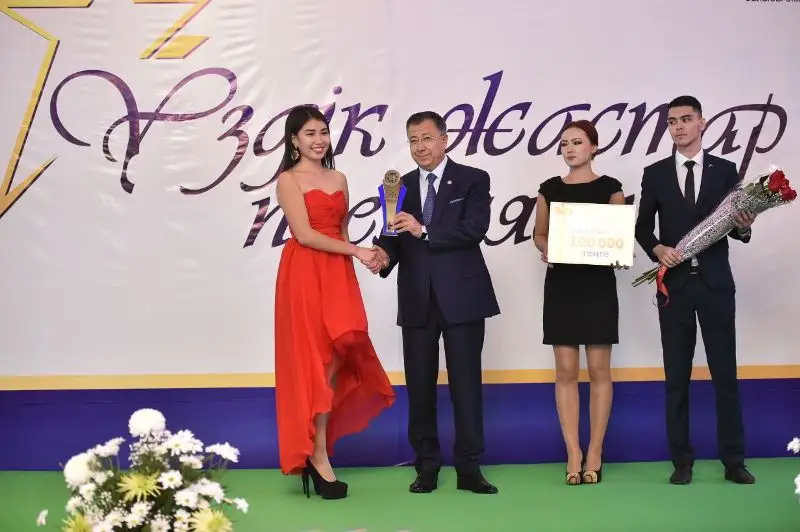 ОҚО әкімі 20 жасқа &laquo;Үздік жастар премиясын&raquo; табыстады