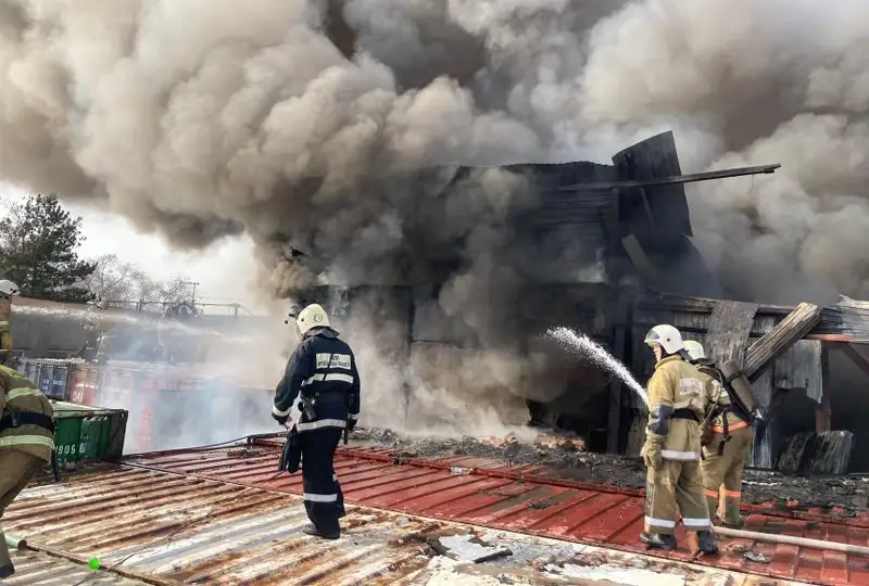 Возгорание на «барахолке» в Алматы ликвидировано