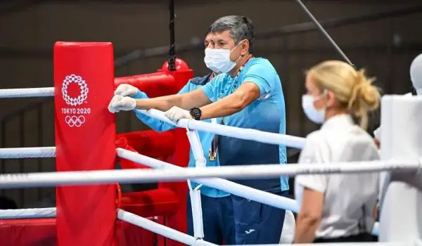 باس باپكەر بوكسشىلاردىڭ وليمپياداداعى جەڭىلىسىن ءتۇسىندىردى