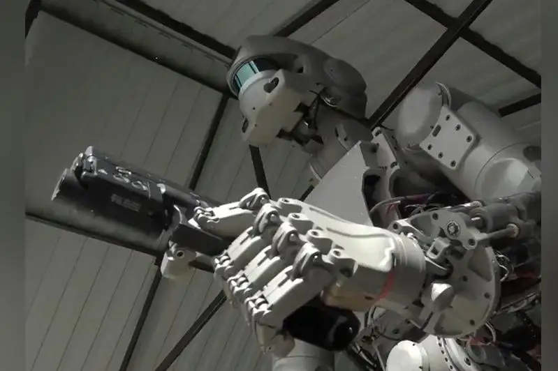 Ǵalymdar «tiri robot» qurastyrdy