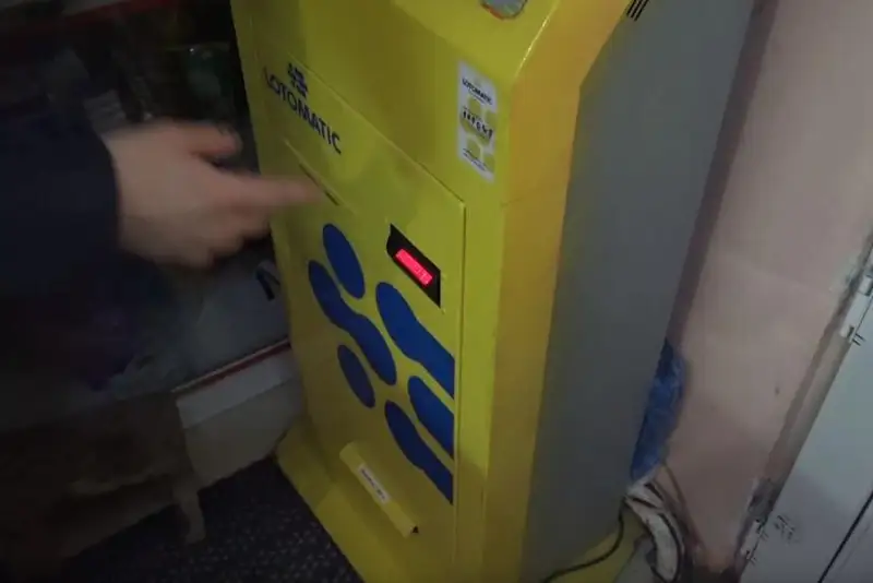 Игровые терминалы с оборотом в 10 млн тенге незаконно устанавливали в магазинах столицы