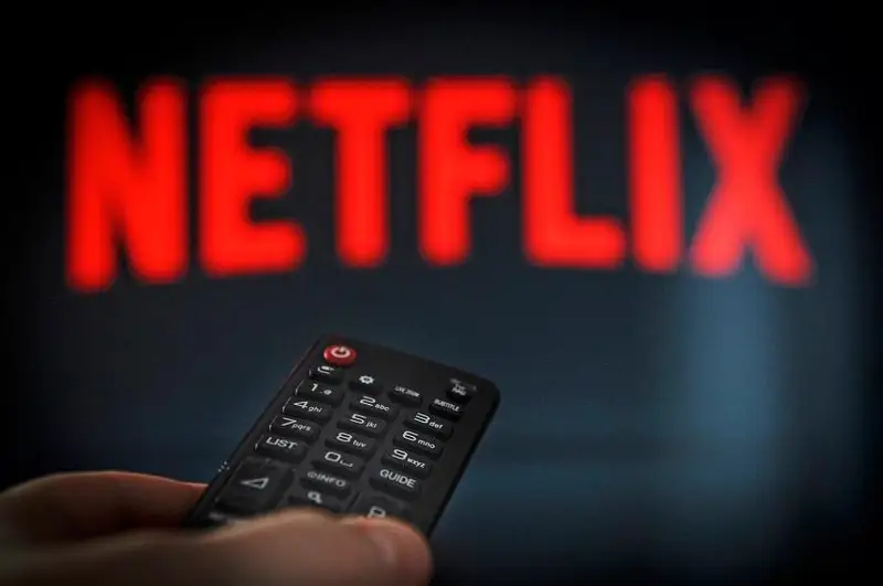 Netflix впервые в истории потерял миллион подписчиков
