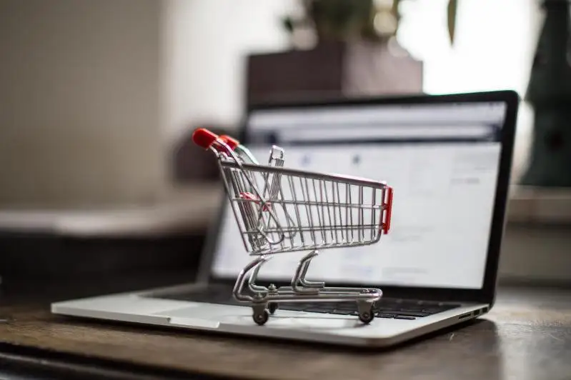 Internet saýda: Qazaqstandyq tutynýshylardyń quqyǵy qalaı qorǵalmaq