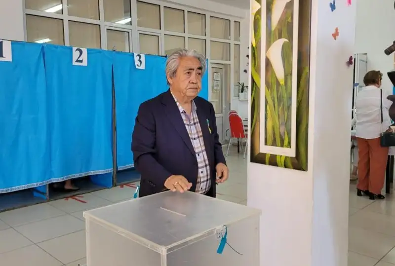 Urpaǵymyz osy referendýmnyń ıgiligin kórse eken – Ilıa Jaqanov