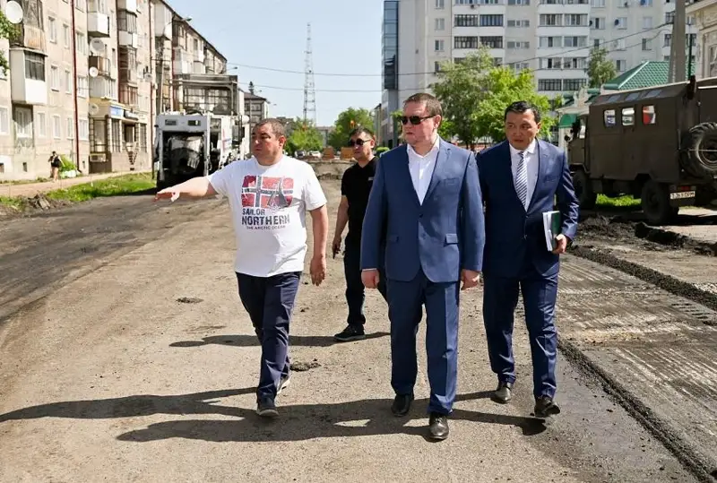 Полнейшим безобразием назвал затянувшееся устройство ливневки аким СКО