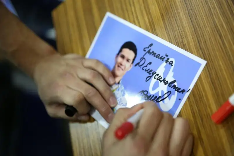 Данияр Елеусінов қазақстандық жанкүйерлерімен қоштасты